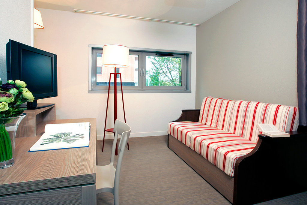 Zenitude Hotel-Residences Narbonne Centre Εξωτερικό φωτογραφία