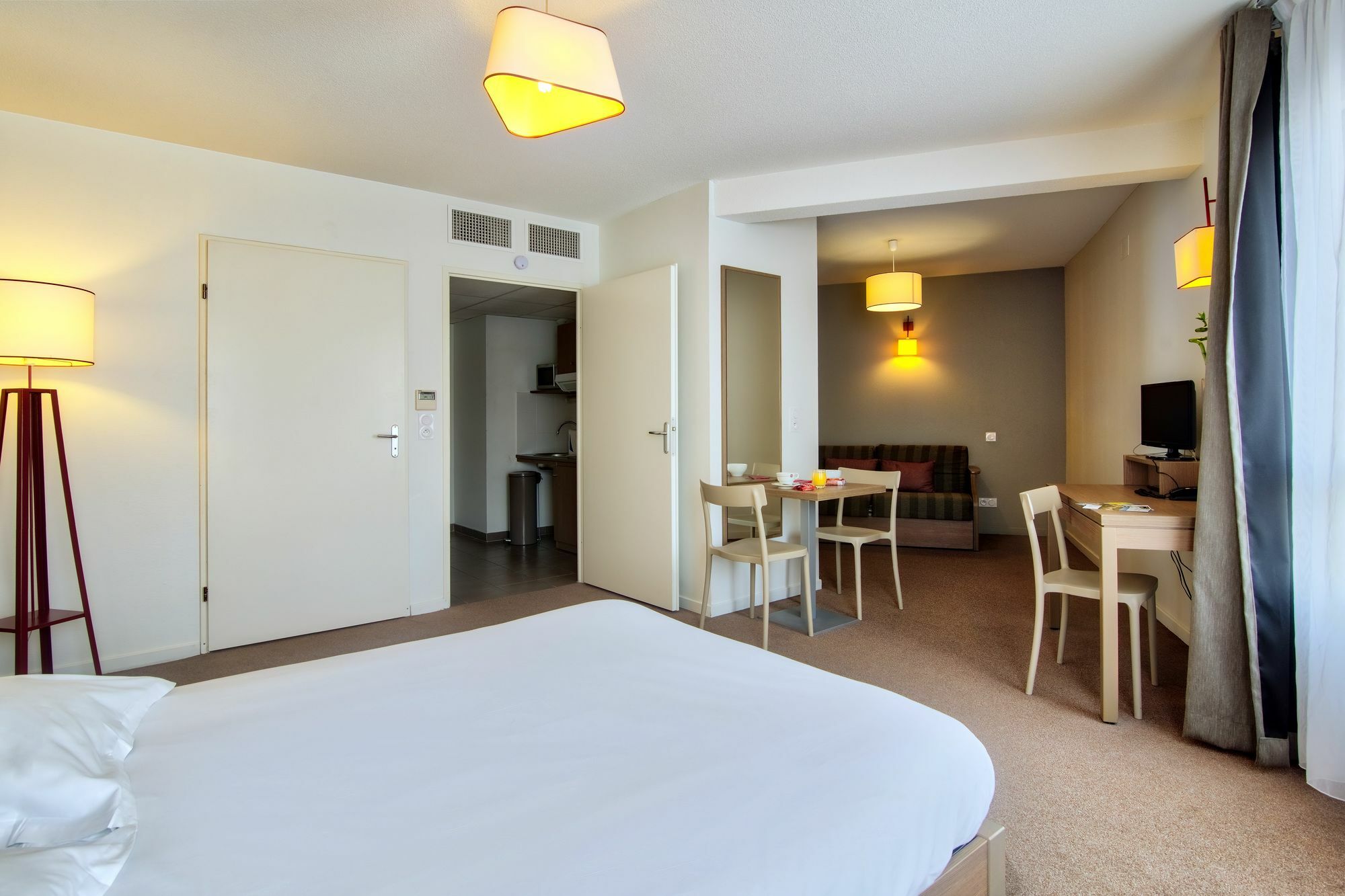 Zenitude Hotel-Residences Narbonne Centre Εξωτερικό φωτογραφία